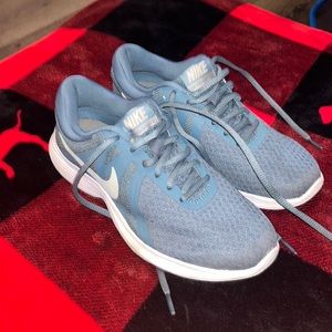 Nike running shoes 👟